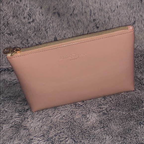 Salvatore Ferragamo Handbags - Salvatore Ferragamo Makeup 💄Bag